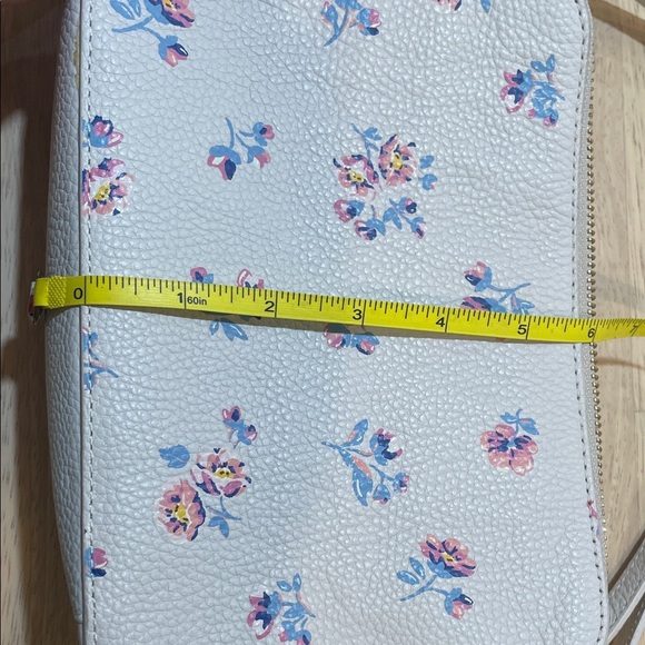 Cath Kidston Cream ditzy Floral leather camera crossbody bag - Picture 11 of 13